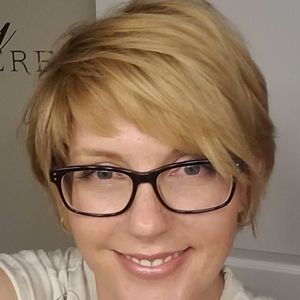 Meet your Posher, Kelley